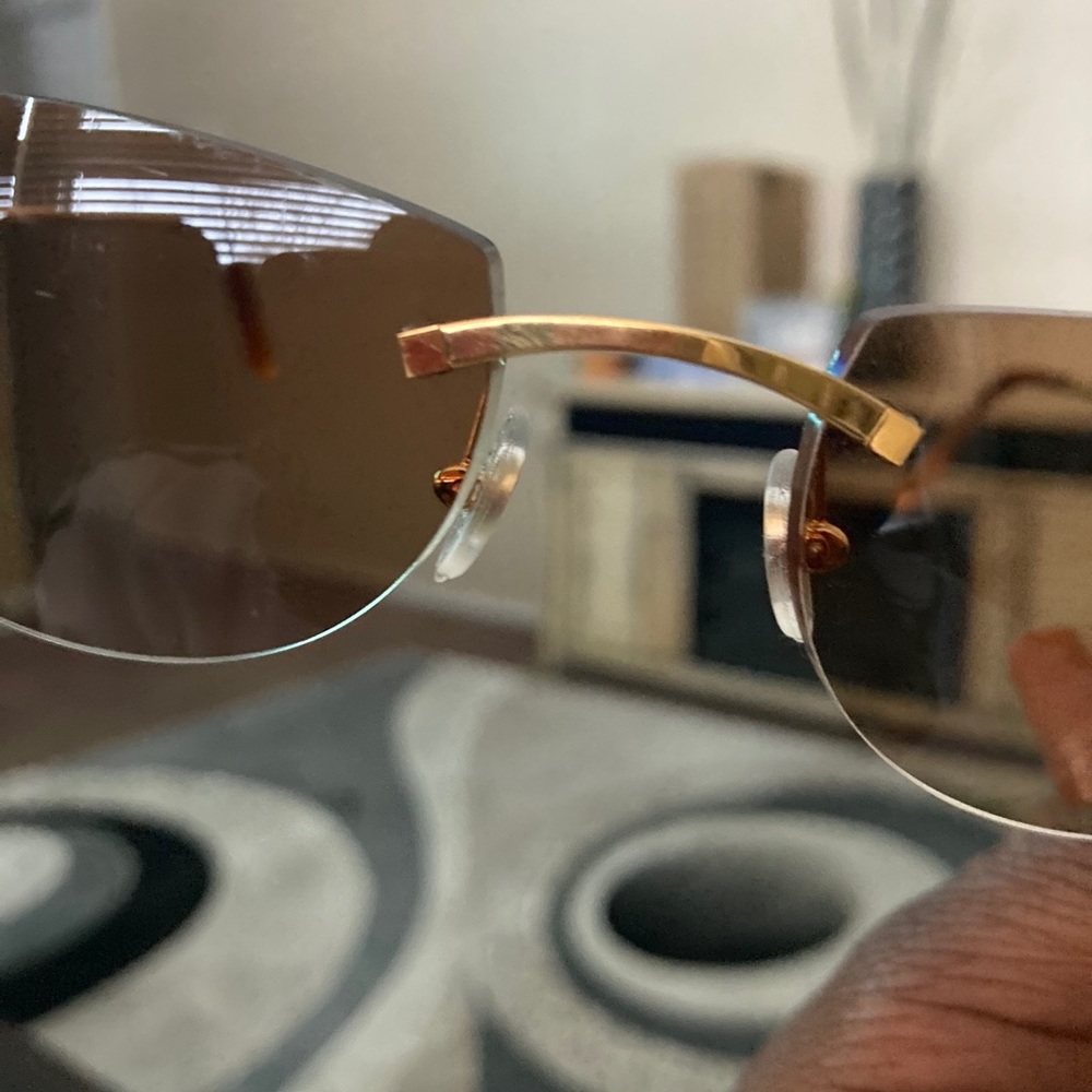 H - Picture 10 of 16